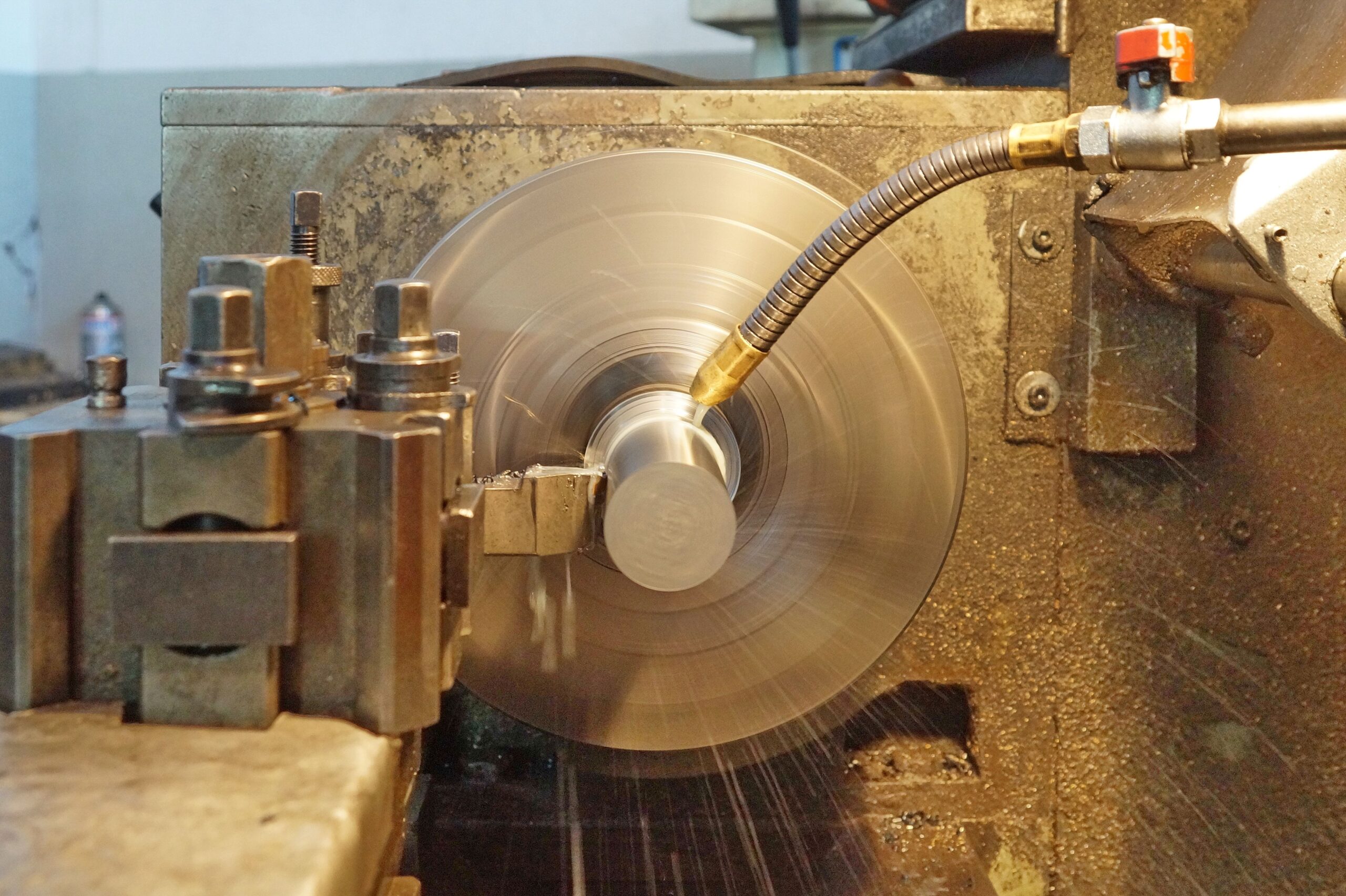 Metal lathe